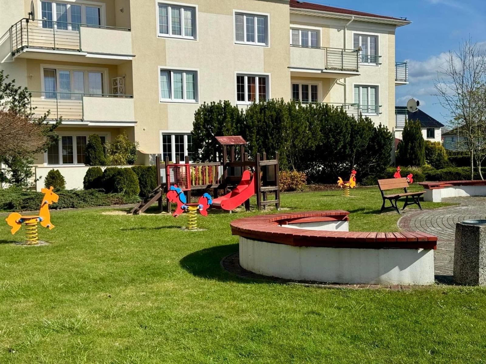 Baltic Apartament Studio Z Ogrodkiem Grzybowo Kolobrzeg ภายนอก รูปภาพ